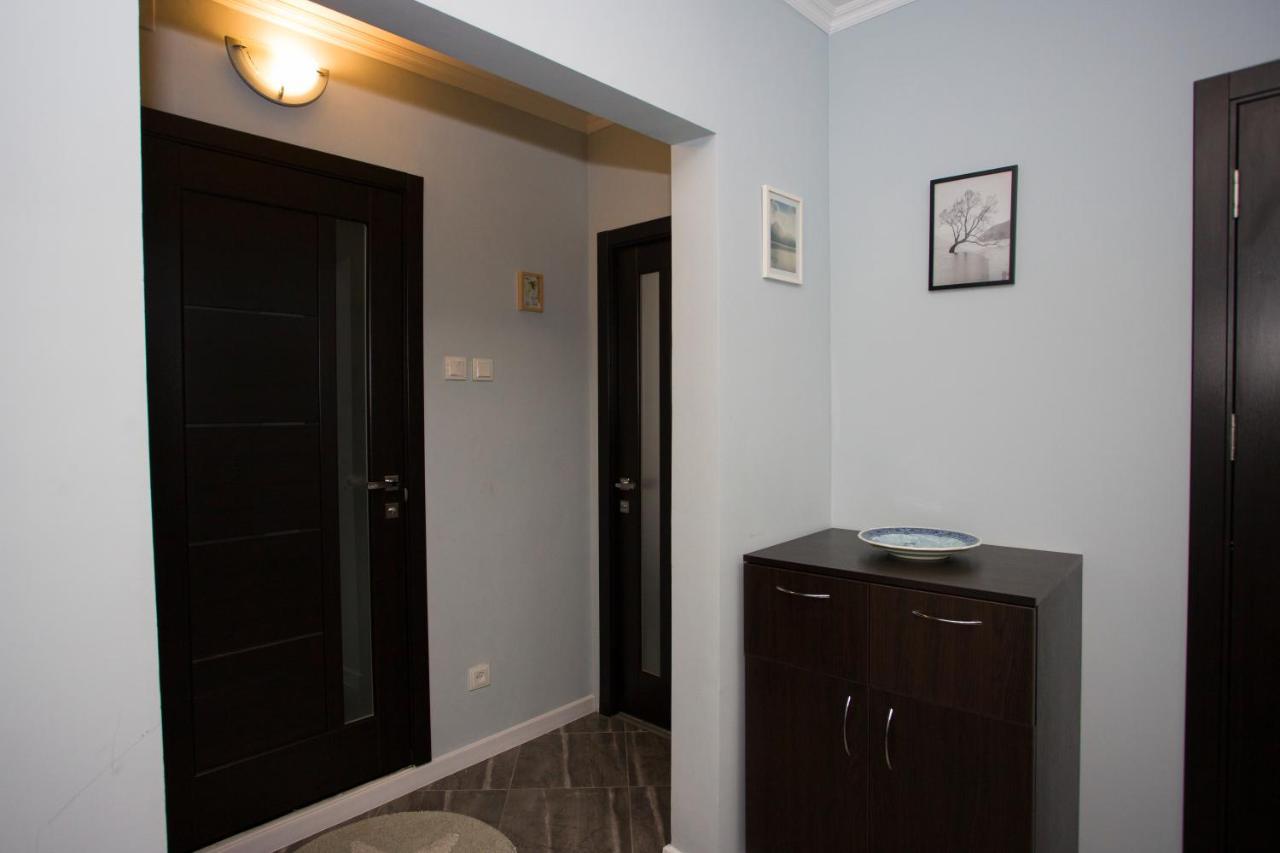 Apartament Curat Si Confortabil Str. Ismail 86 In Centrul Chisinaului Lägenhet Exteriör bild